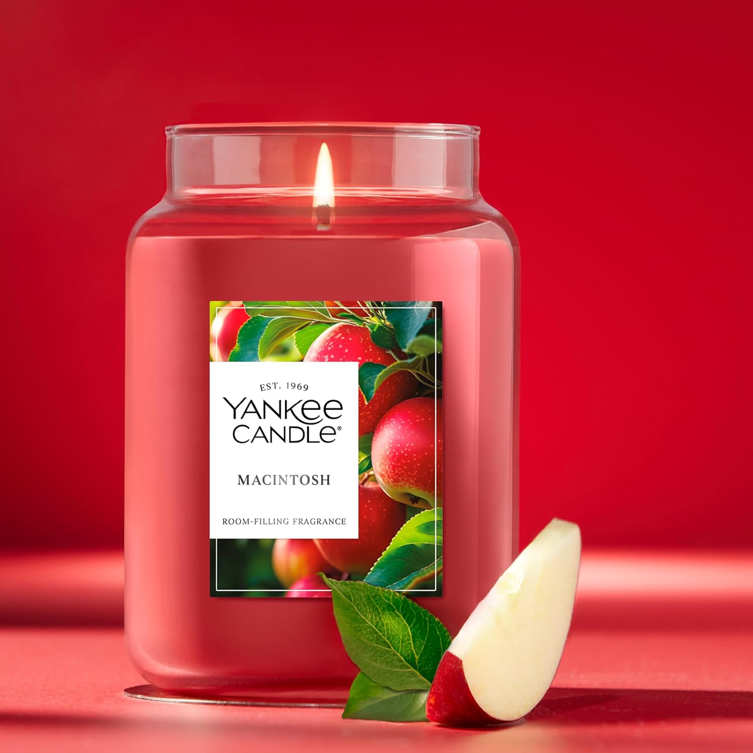 Yankee Candle Large Jar Scented Candle with up to 150 Hour Burn Time, Premium Plant Wax Blend for Consistent Burn, 22 oz Jar Candle with Room Filling Fragrance, Macintosh - Image 5